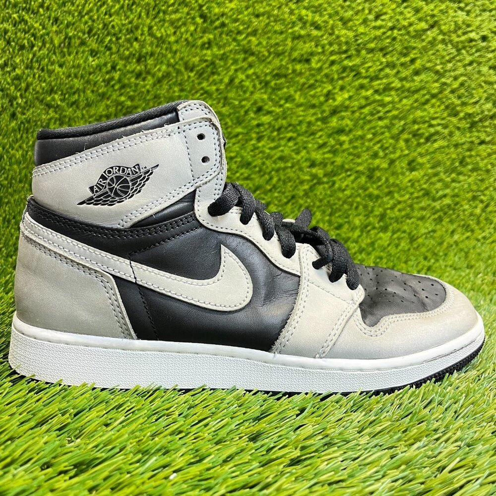Nike Air Jordan 1 Retro High Boys Size 6.5Y Gray Black Basketball Shoes Sneakers